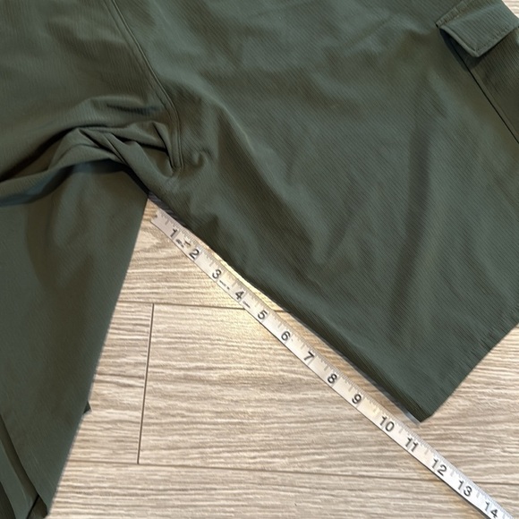 Oakley B1B Hybrid Shorts - Picture 9 of 9